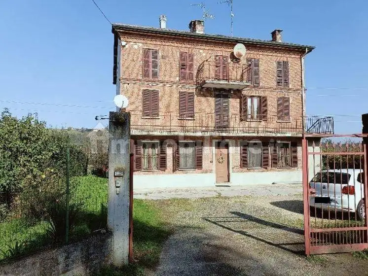 Appartamento in asta a Cortiglione