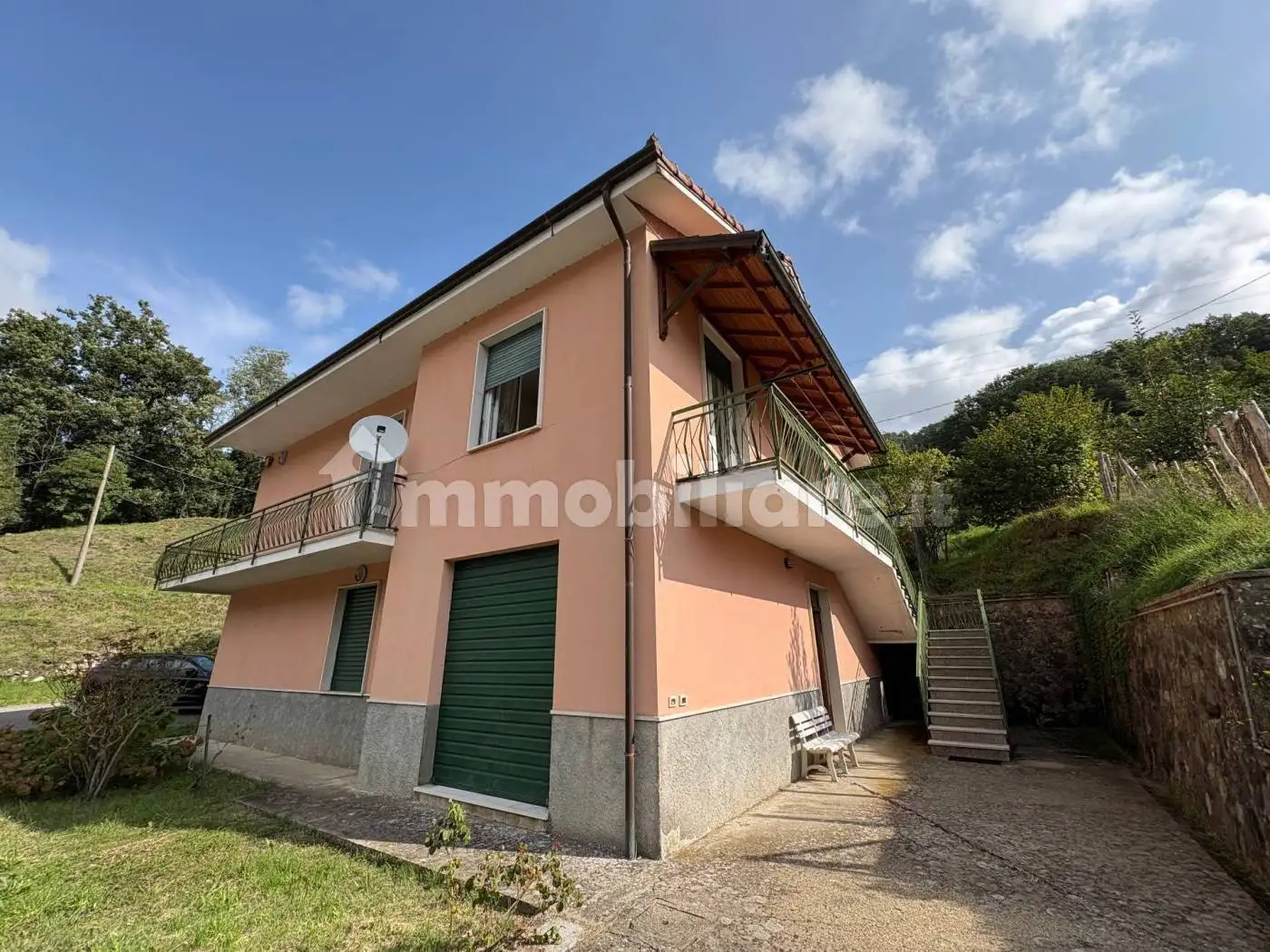 Villa in vendita a Varese Ligure