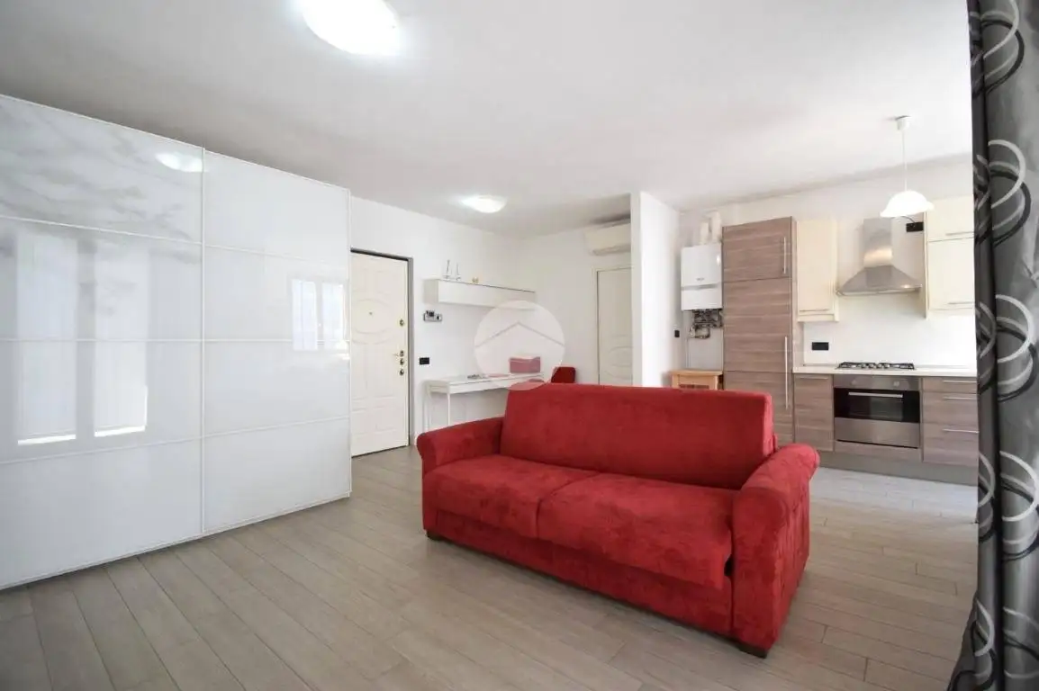 Monolocale via Gian Matteo Ferrario, Centro, Agrate Brianza - foto 2