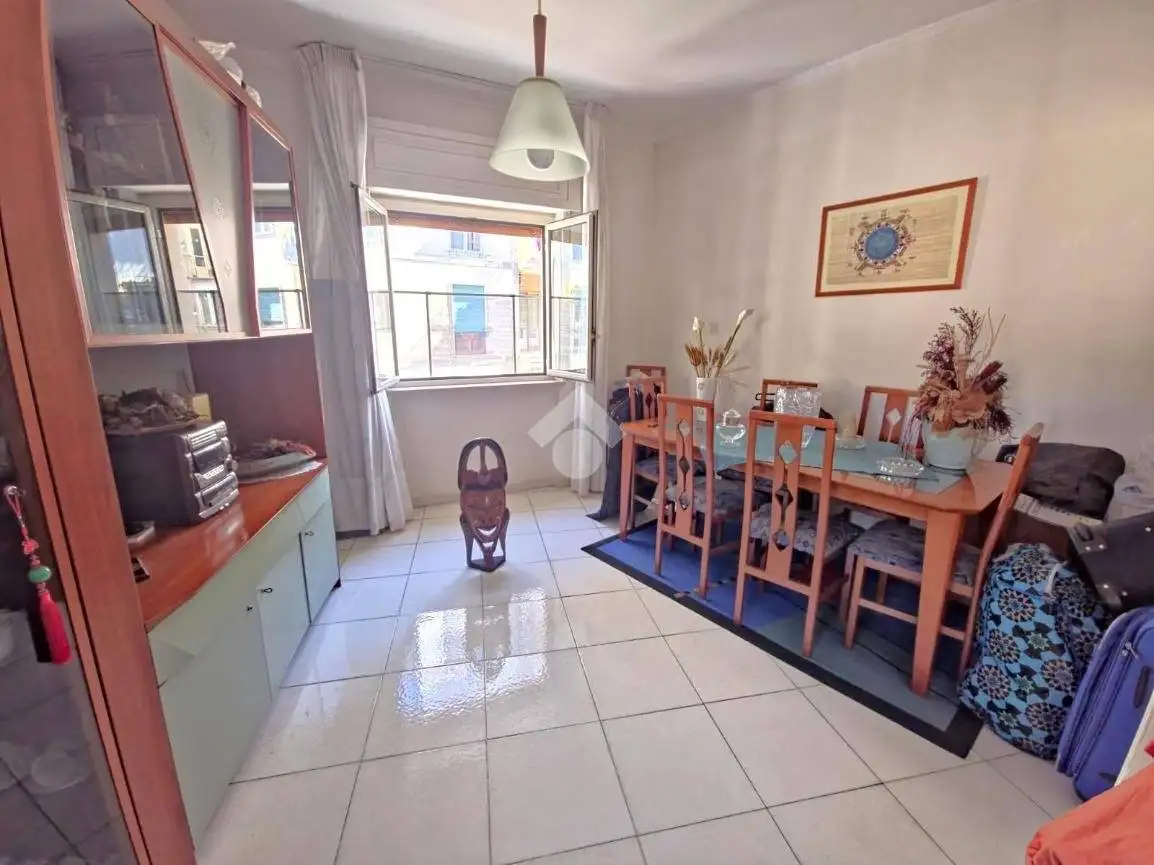 Appartamento in vendita a Napoli