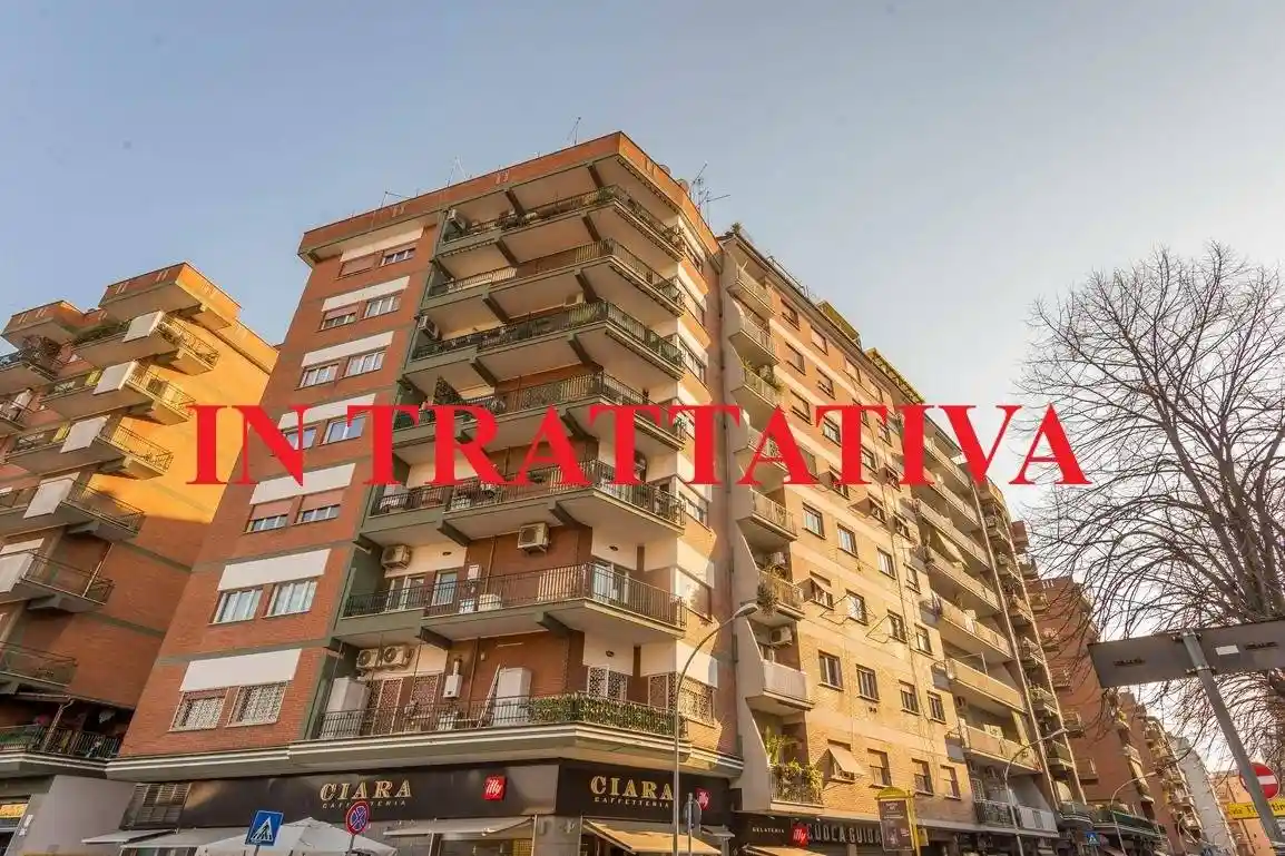Appartamento in vendita a Roma