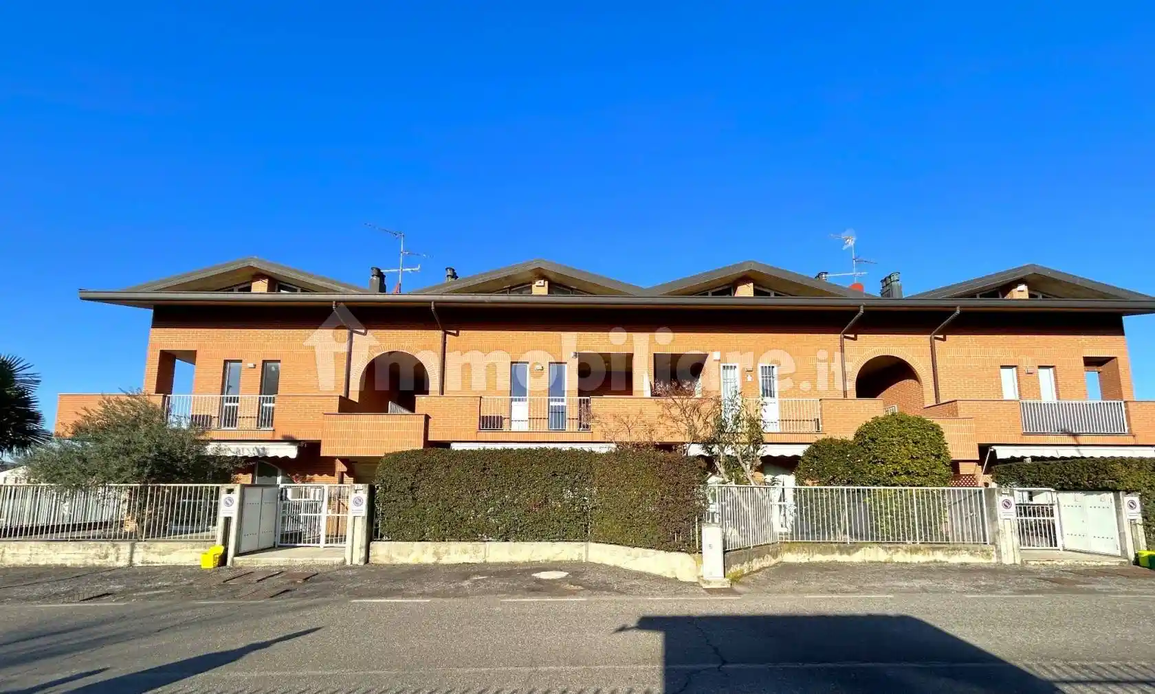 Trilocale via Aldo Moro 33, Verderio Inferiore, Verderio - foto 2