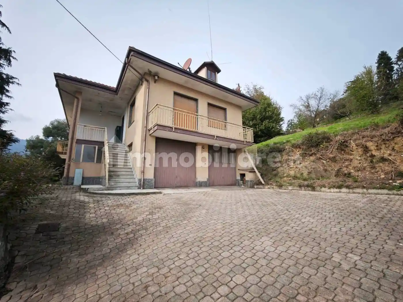 Villa in vendita a Rocca Canavese