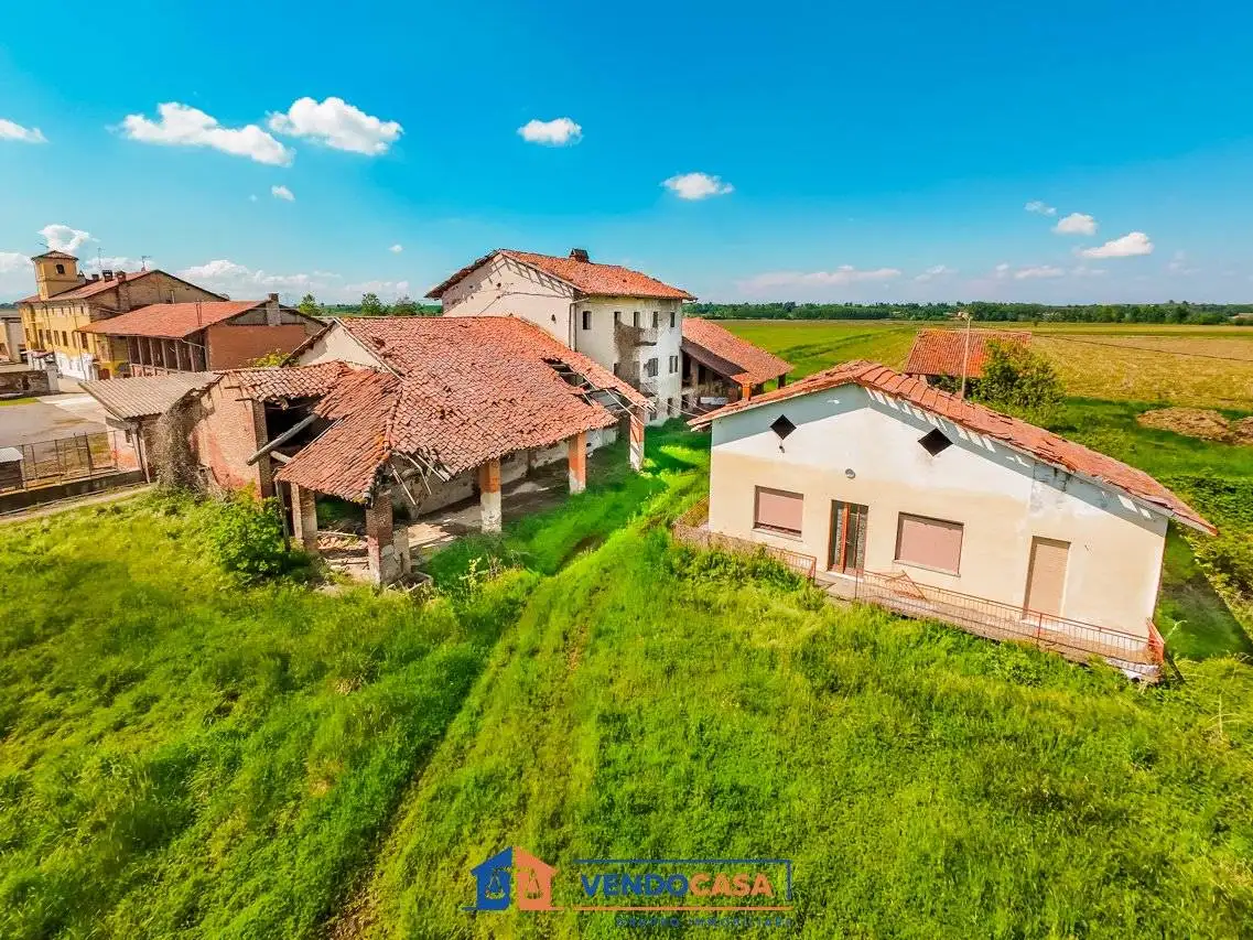 Rustico - Casale in vendita a Trinità