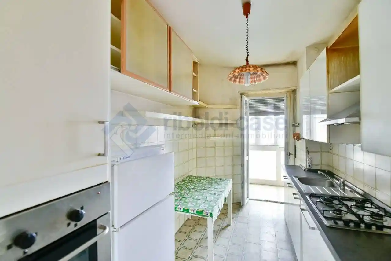 Trilocale da ristrutturare, sesto piano, Umberto I - Garibaldi, Seregno - foto 4