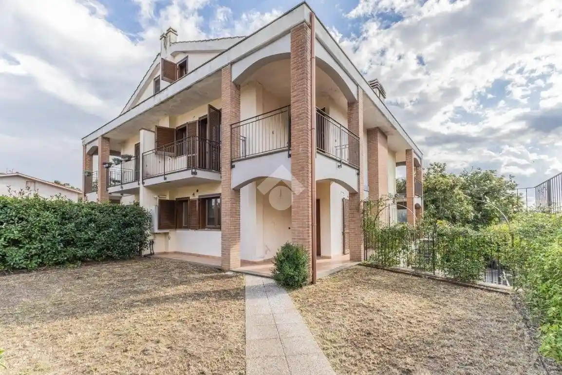 Villa in vendita a Caprarola