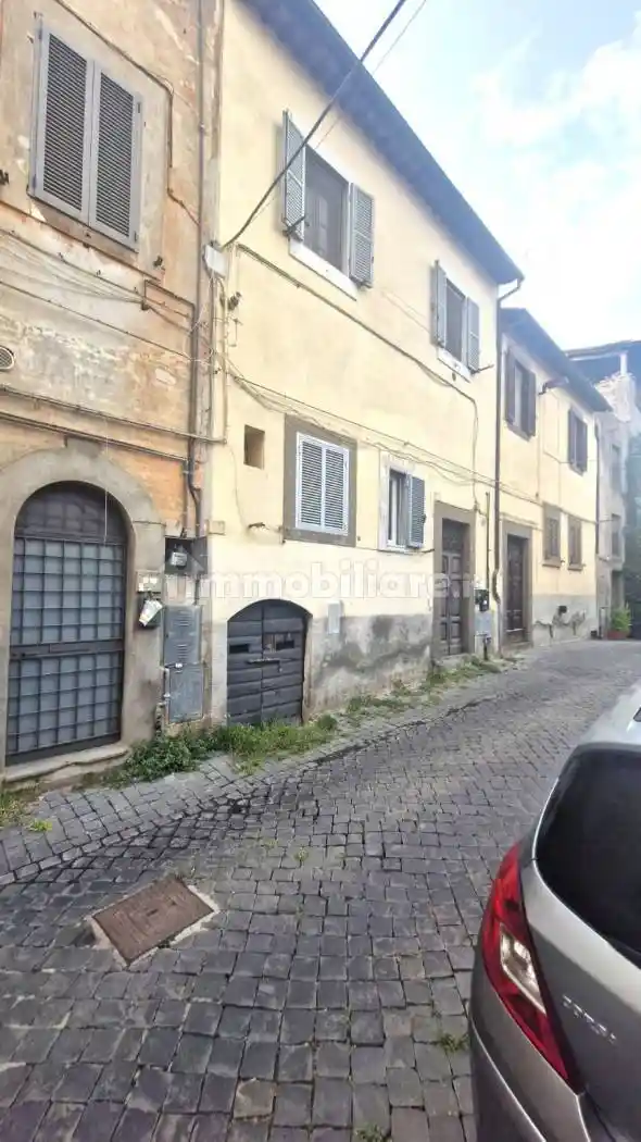 Appartamento in vendita a Viterbo