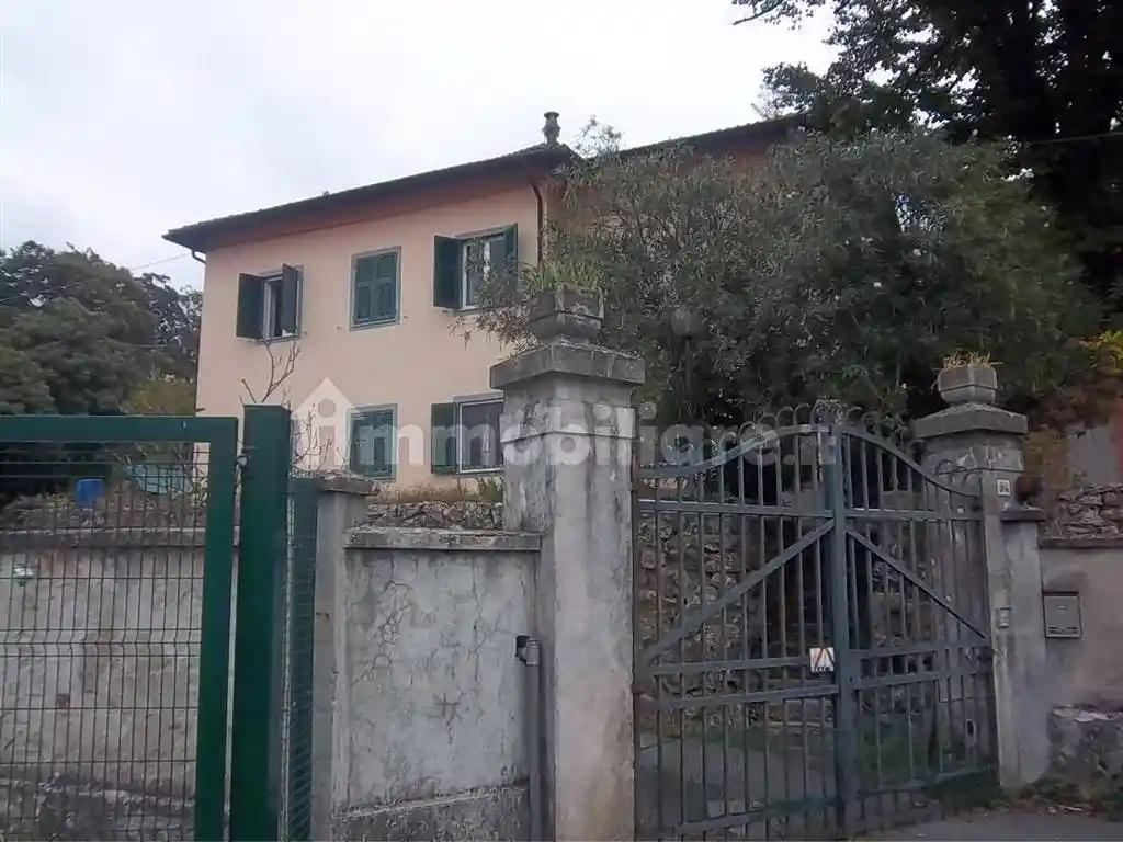 Villa in vendita a La Spezia