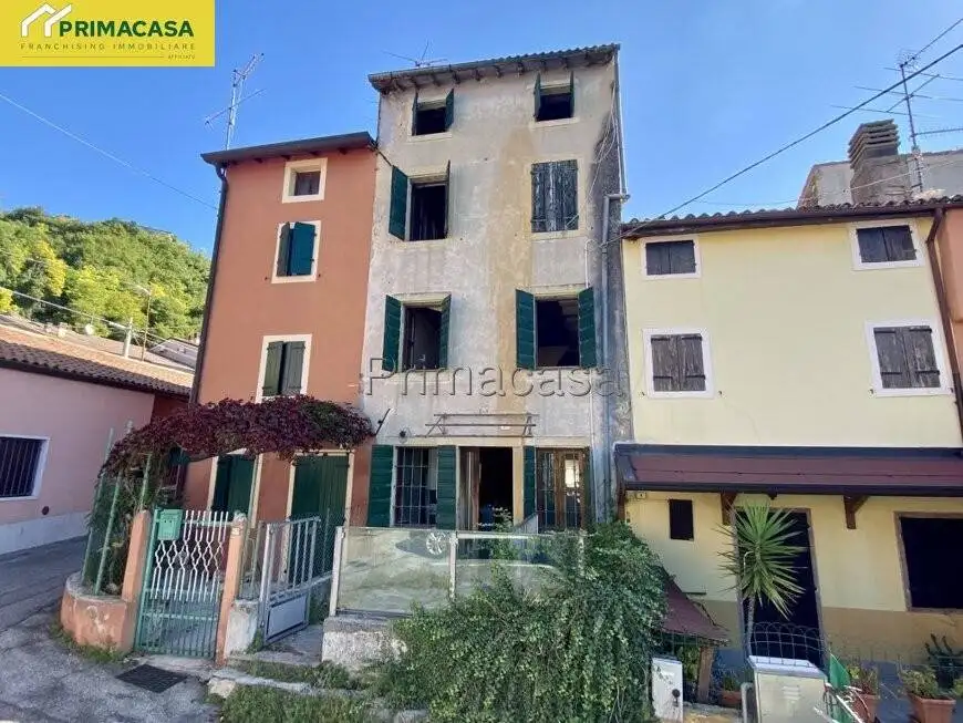 Casa indipendente in vendita a Grezzana