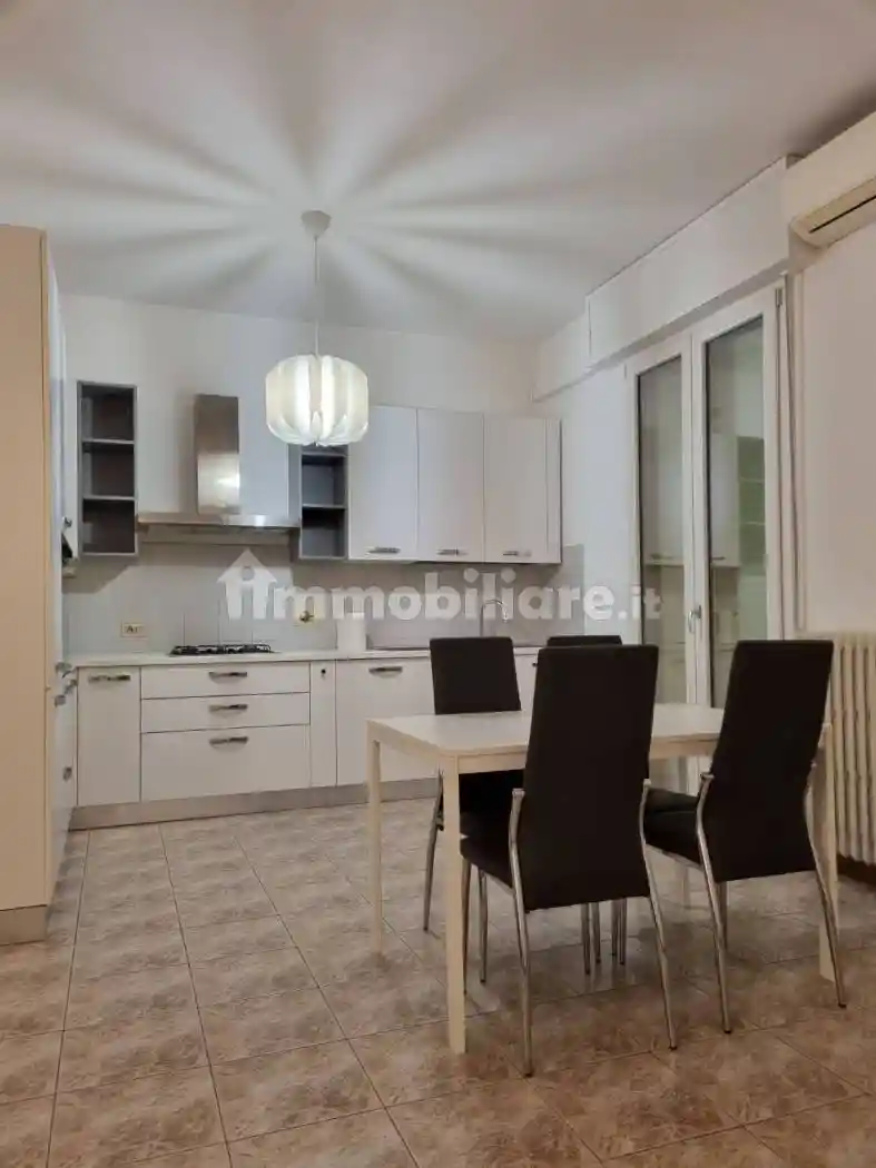 Trilocale viale Giosuè Carducci 36, Centro Storico, Imola - foto 2