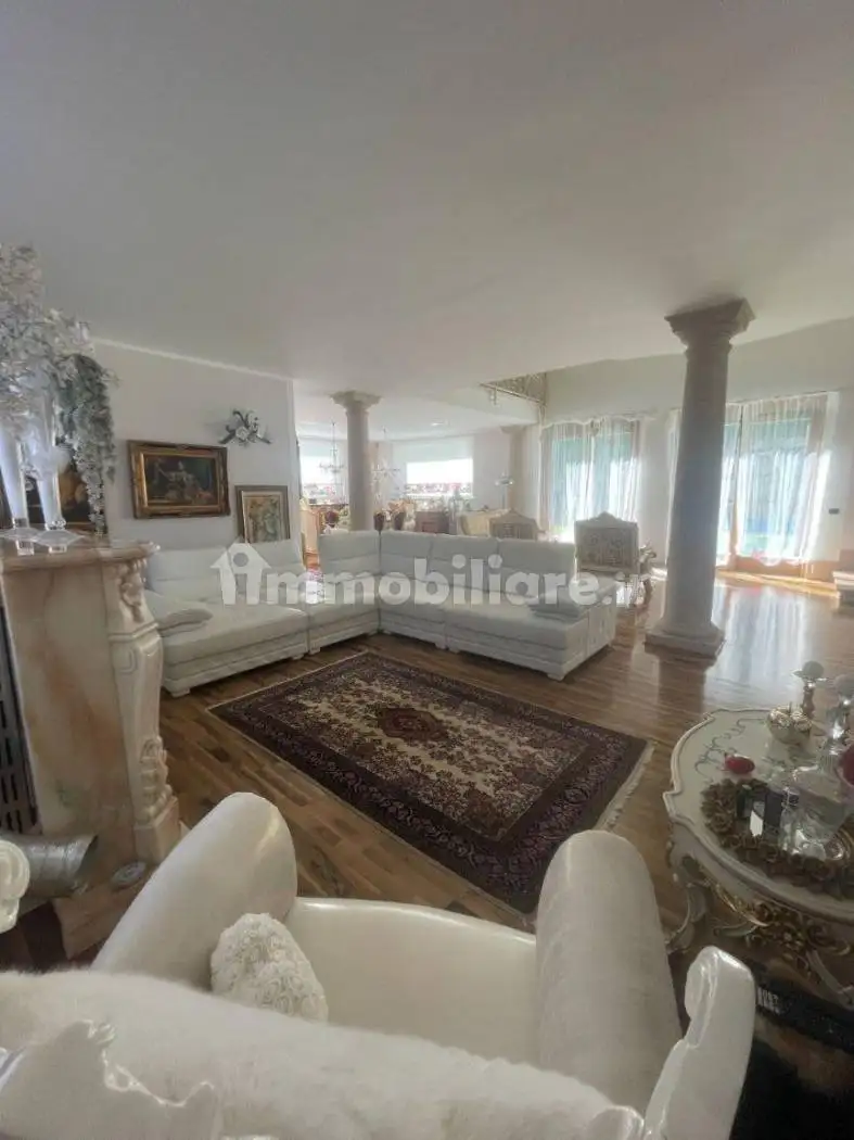 Villa unifamiliare via Massimo d'Azeglio 31, Centro, Bisuschio - foto 3