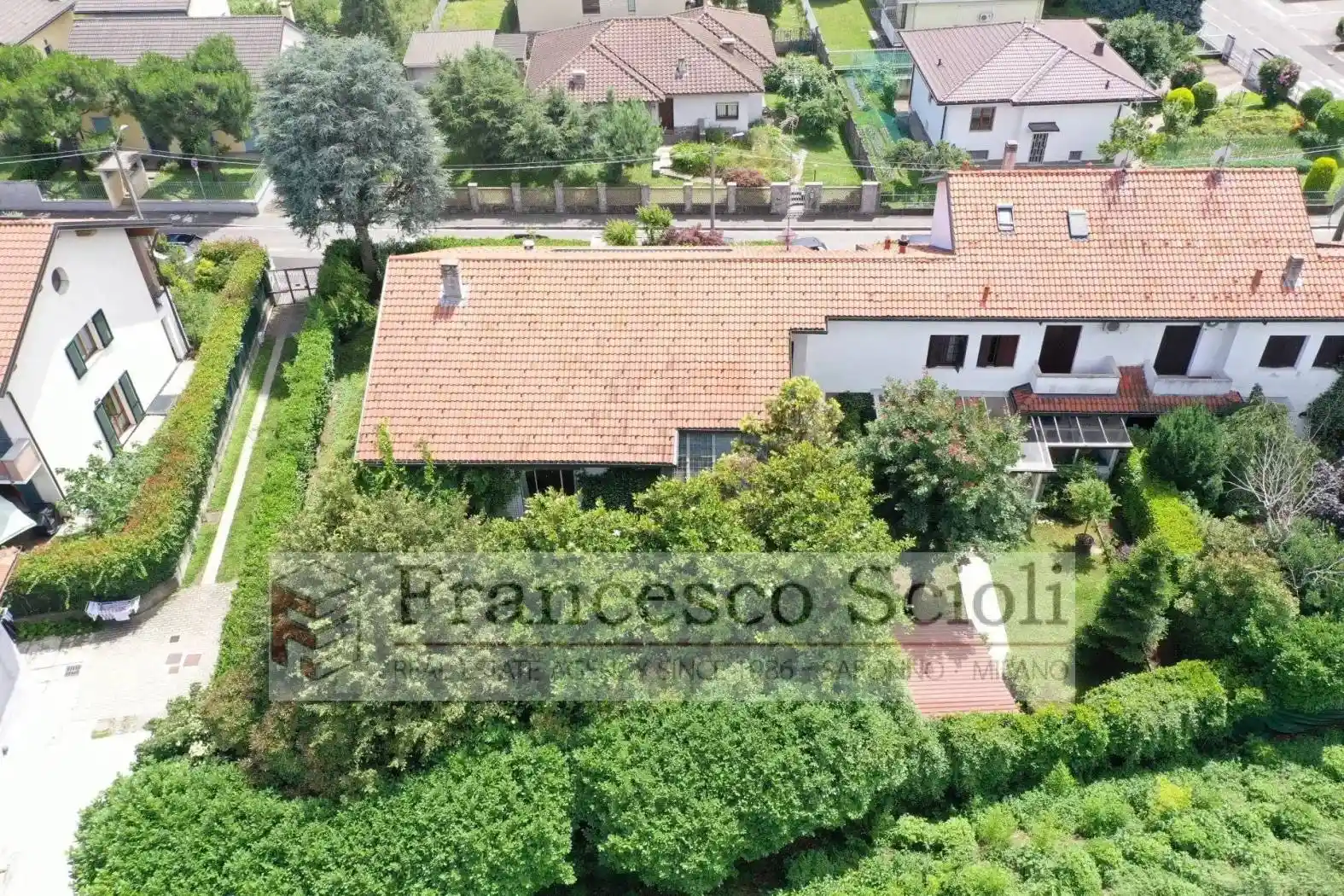 Villa in vendita a Saronno