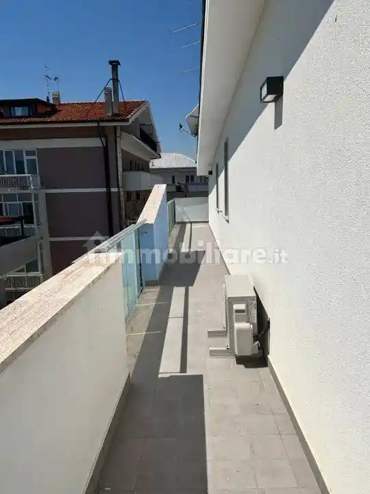 Appartamento quarto piano, Stadio - Lungomare Colombo, Pescara - foto 3