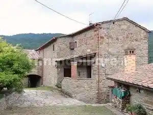 Casa indipendente in vendita a Castiglion Fiorentino