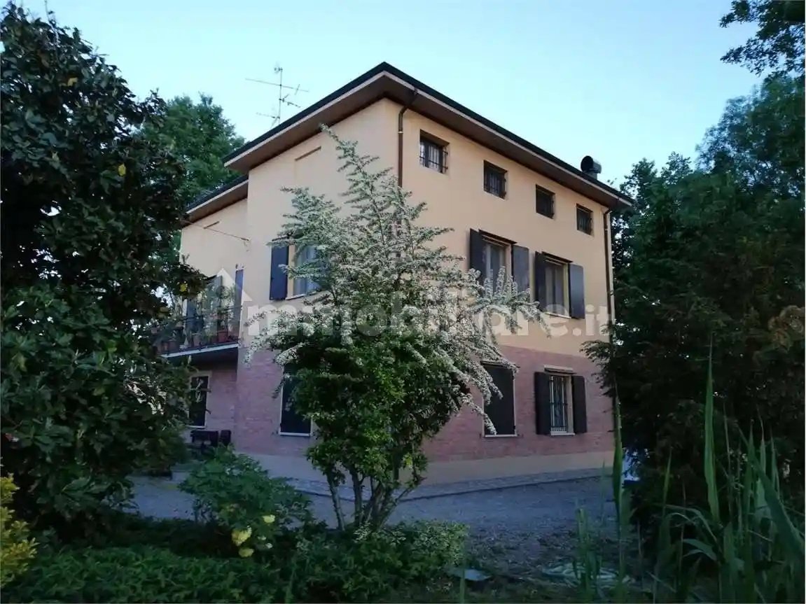 Villa in vendita a Soliera