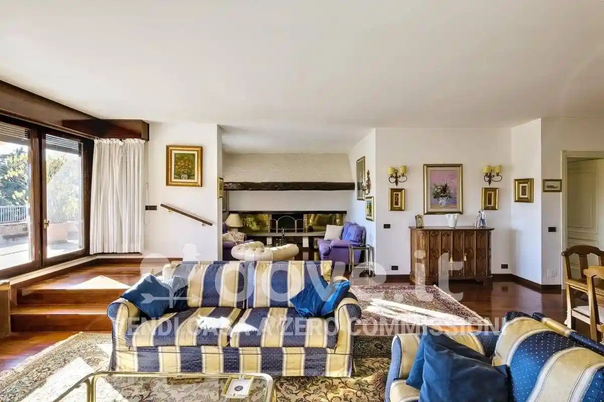 Quadrilocale viale Padre G. B. Aguggiari 77, Montello, Varese - foto 5