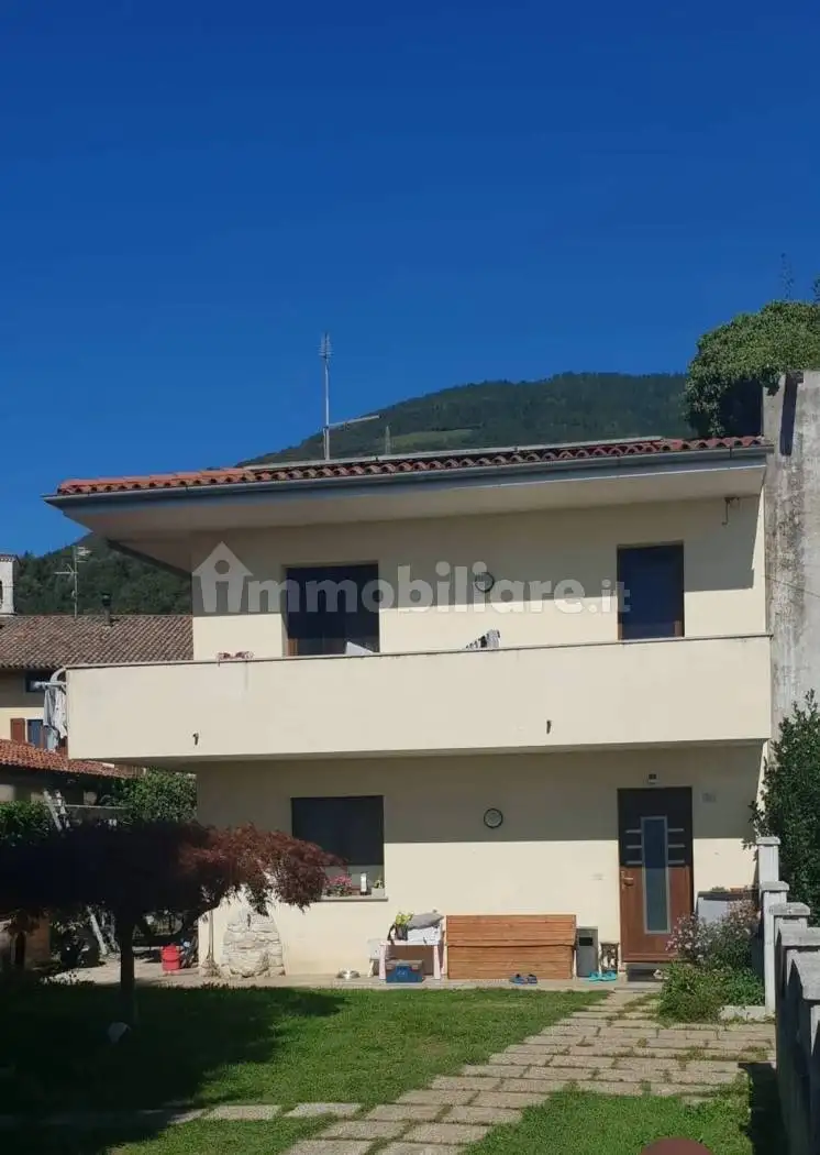 Villa in vendita a Maniago