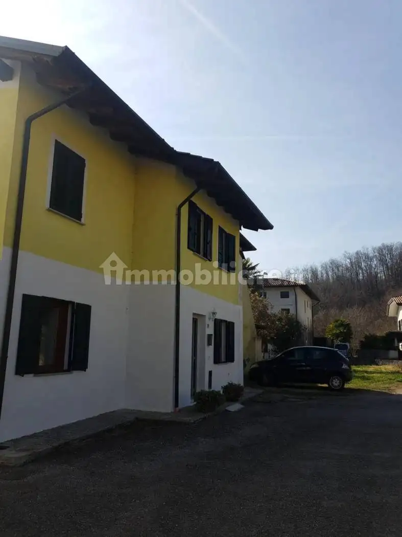 Villa in vendita a Fanna