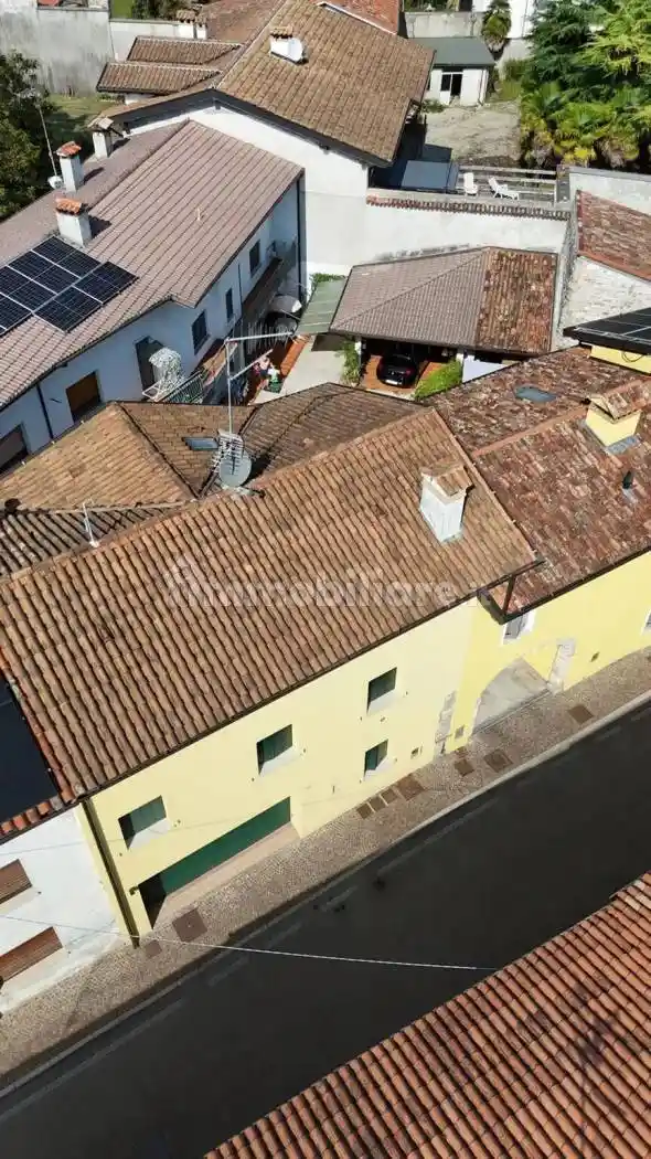 Villa in vendita a Maniago