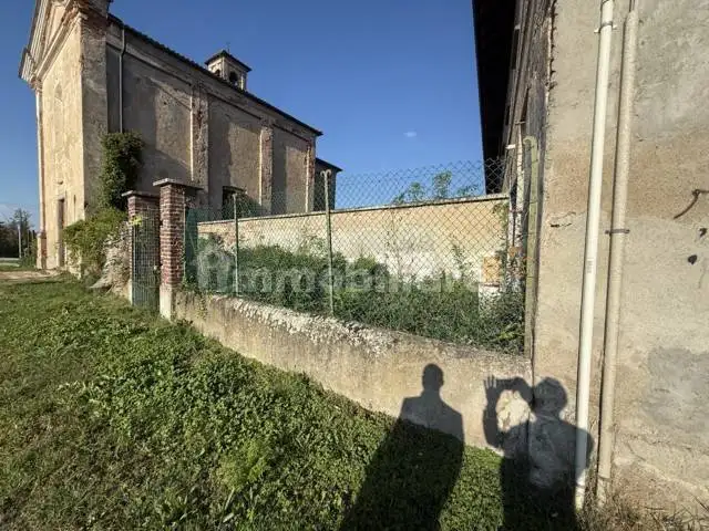 Villa in vendita a Calvignasco