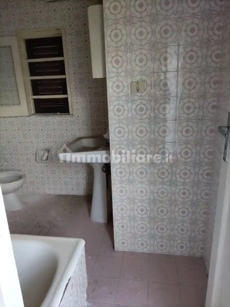 Villa unifamiliare Vico 1 Vittorio Emanuele III 9, Centro, Monforte San Giorgio - foto 4