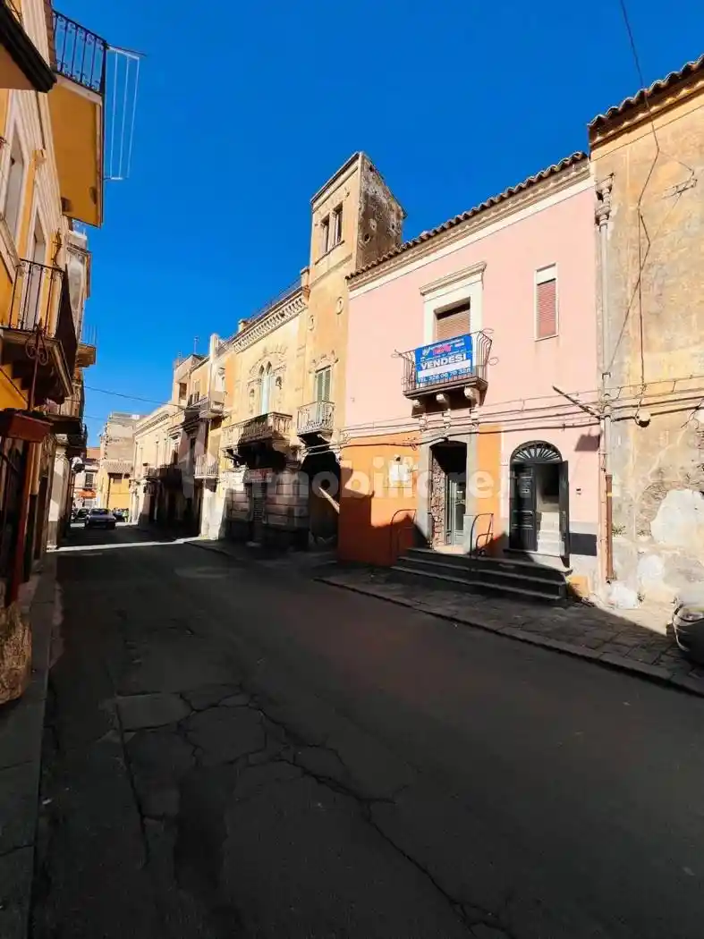 Villa in vendita a Adrano