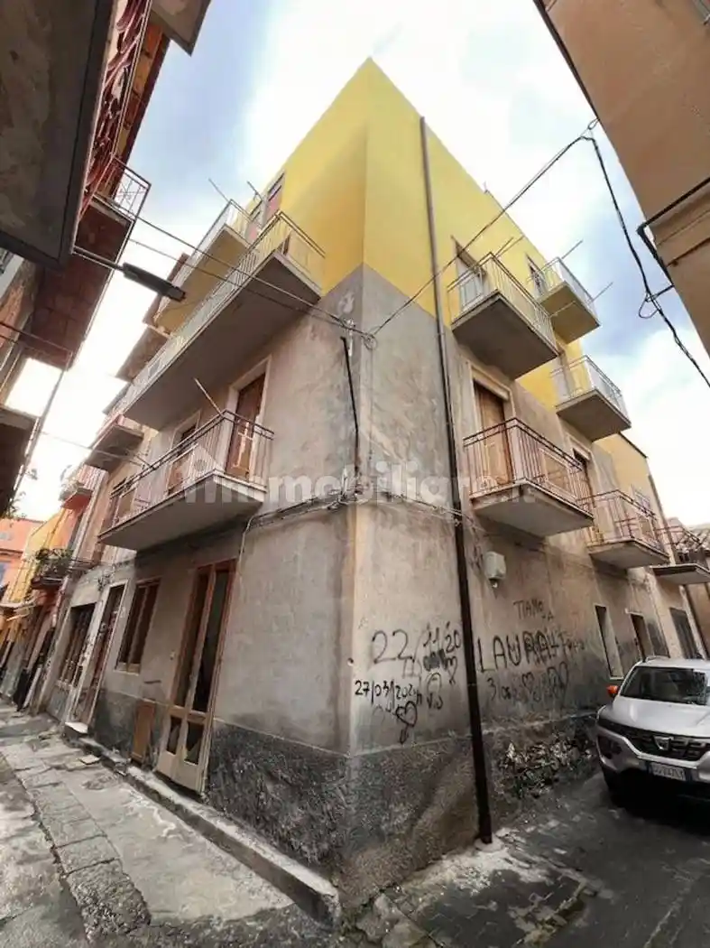 Appartamento in vendita a Adrano