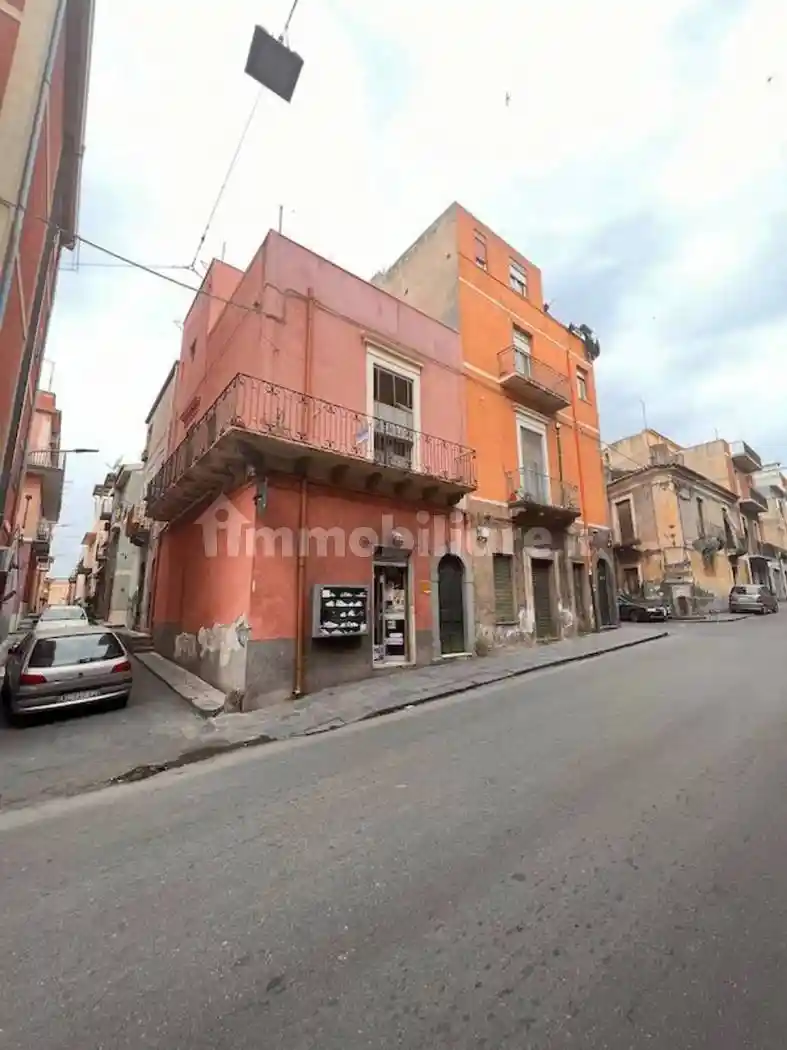 Villa in vendita a Adrano