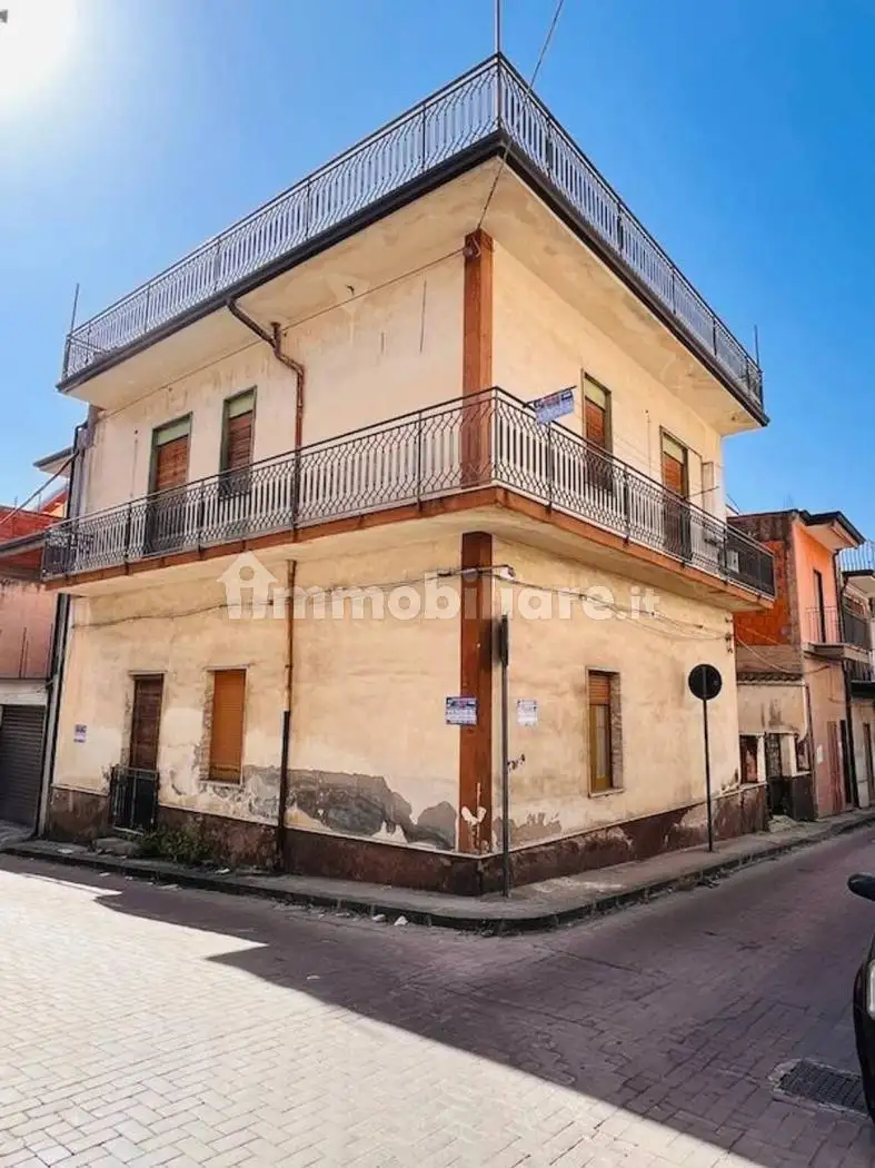 Villa unifamiliare via Petronio No Number, Biancavilla - foto 2