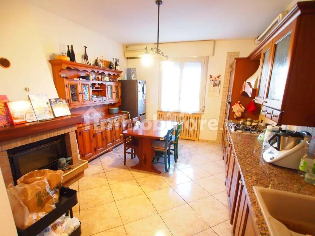 Appartamento via Ludovico Ariosto, Centro, Bibbiano - foto 2