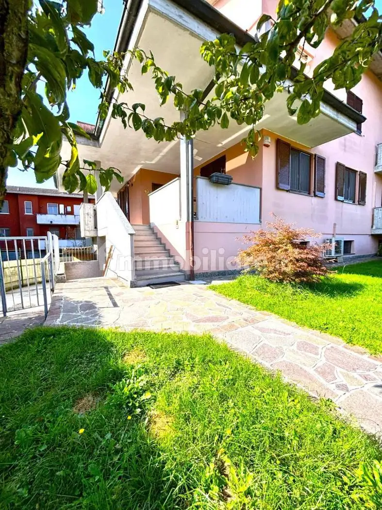 Villa in vendita a Merlino