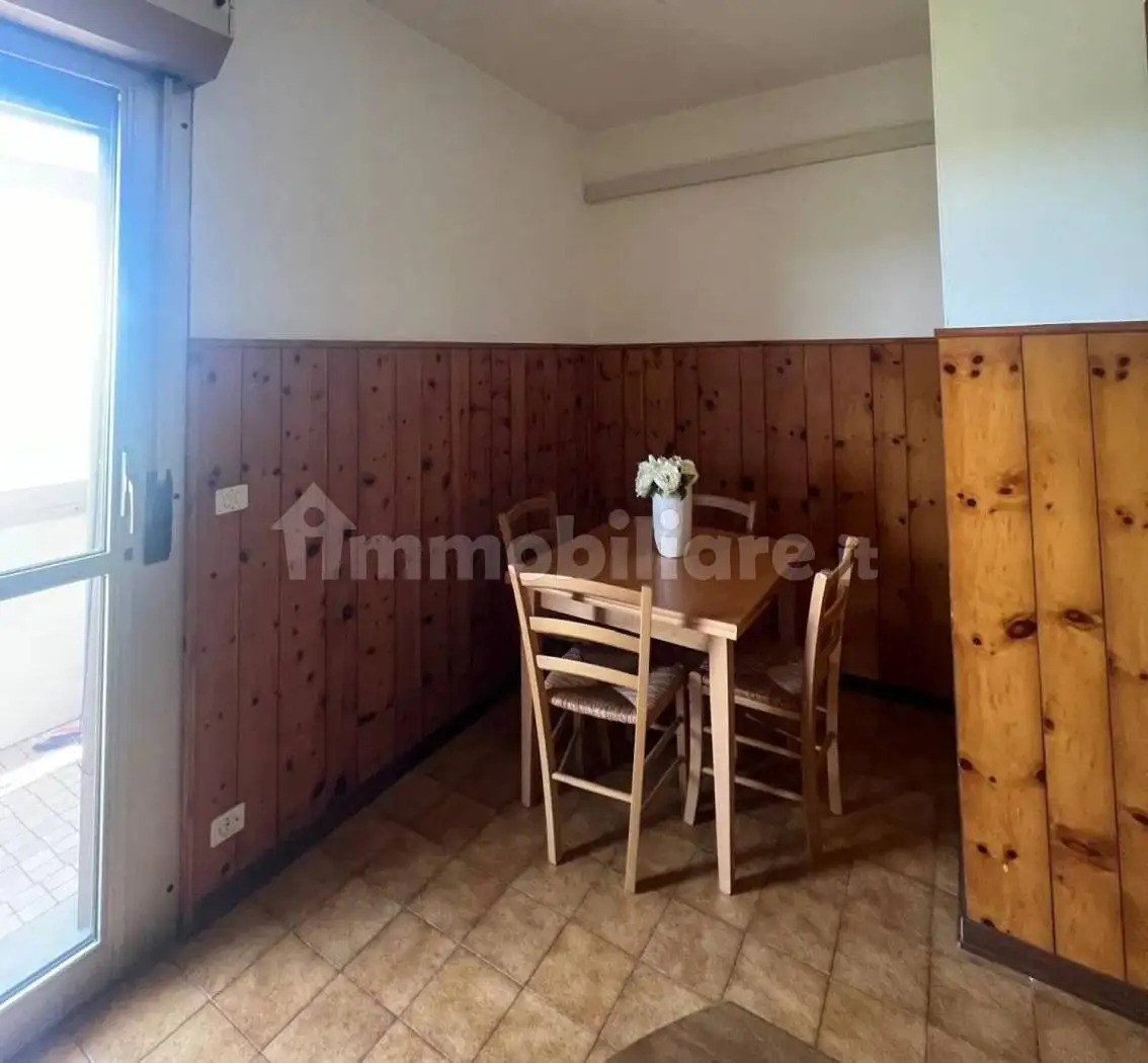 Appartamento via F. Petrarca, 27, Centro, Aiello del Friuli - foto 2