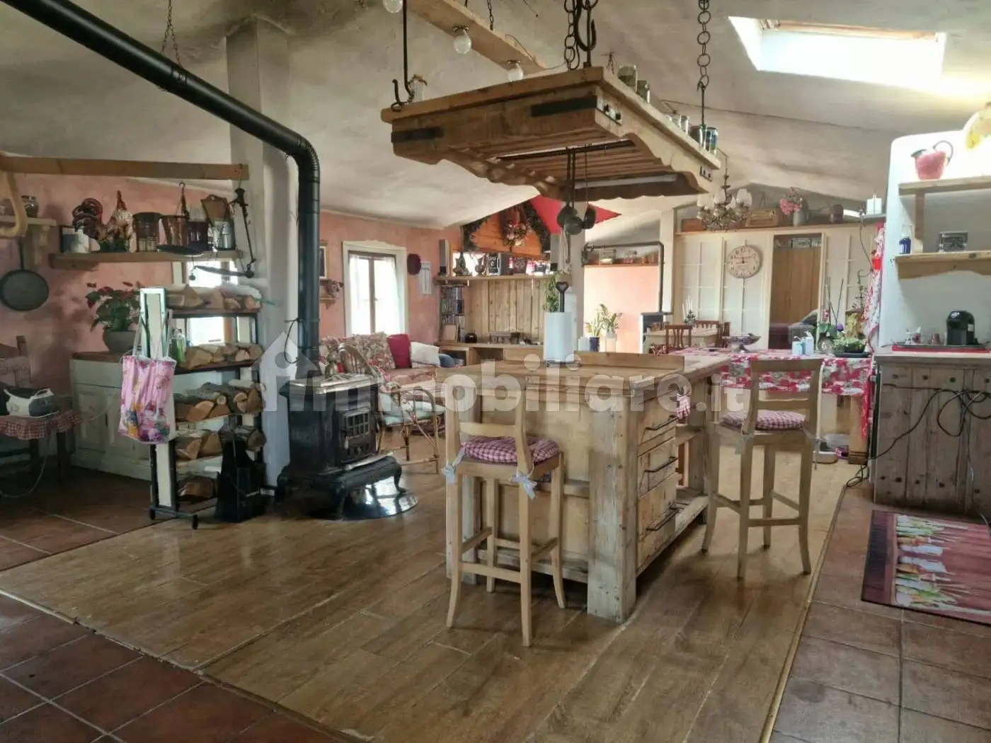 Appartamento in vendita a Silvano Pietra