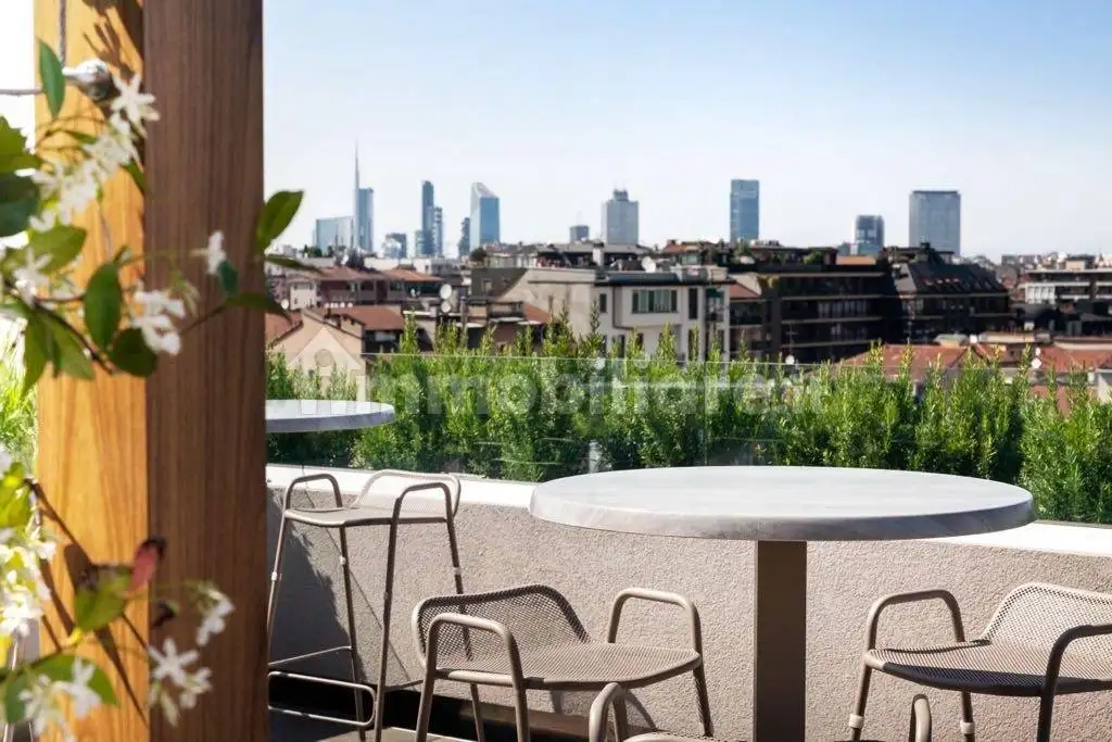 Penthouse - Attic in vendita a Milan