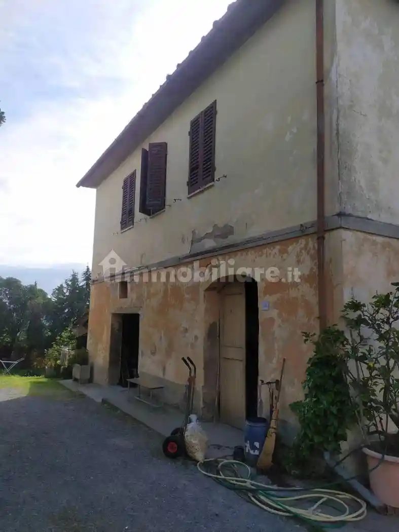 Villa in vendita a Lajatico