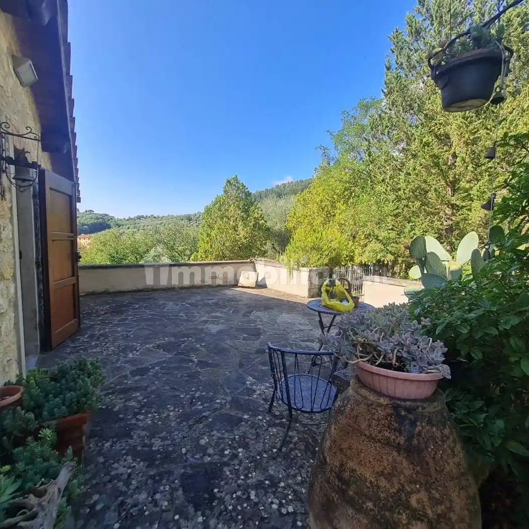 Casa indipendente in vendita a Pontassieve