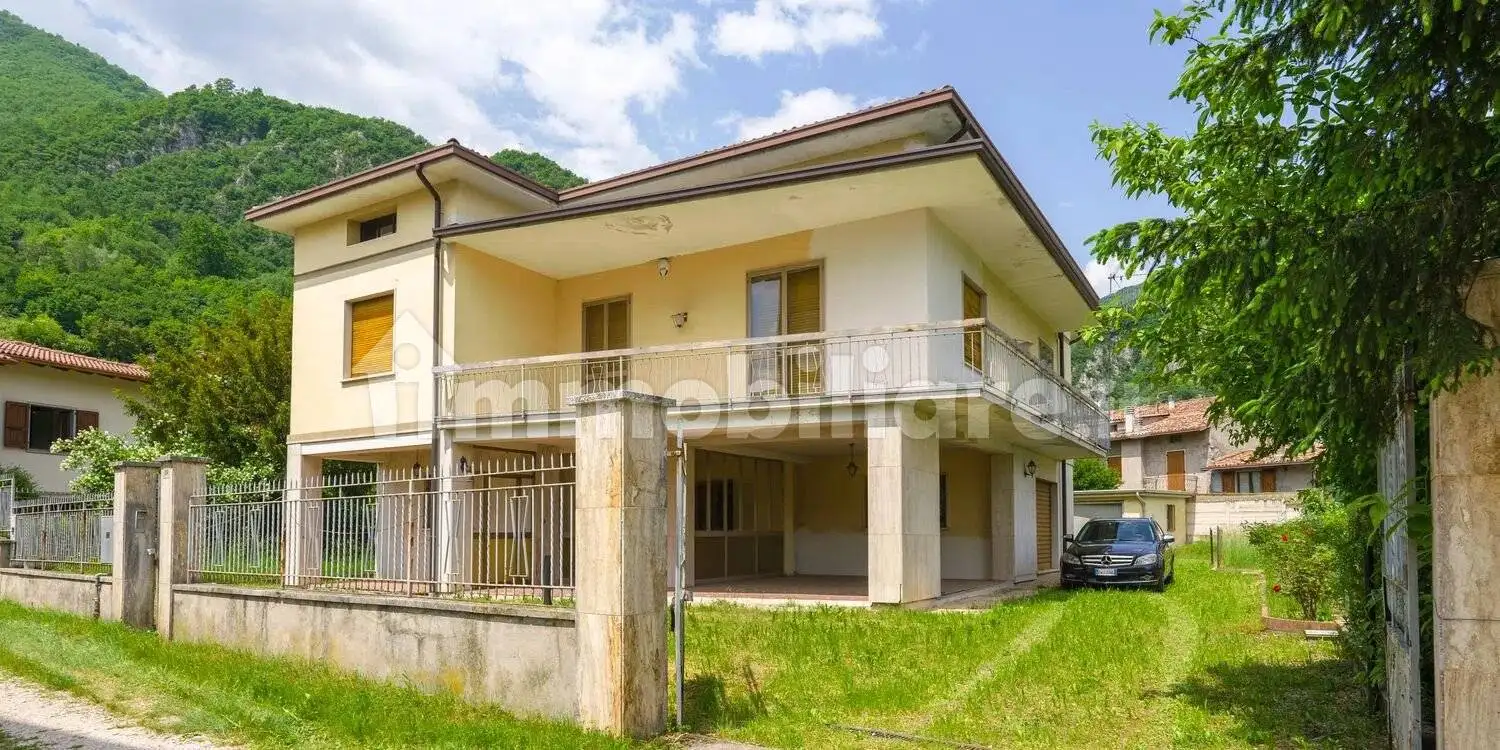 Villa unifamiliare, da ristrutturare, 340 m², Barghe - foto 4
