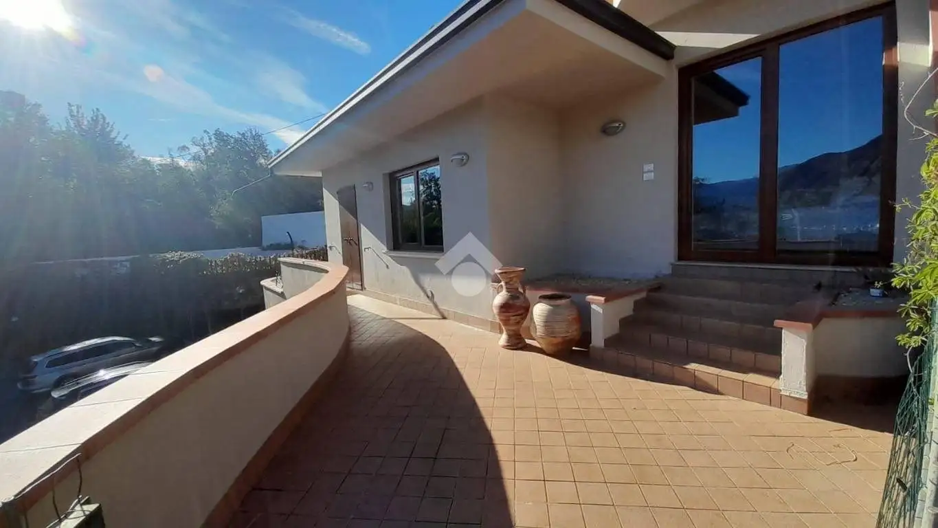 Appartamento in affitto a Iseo