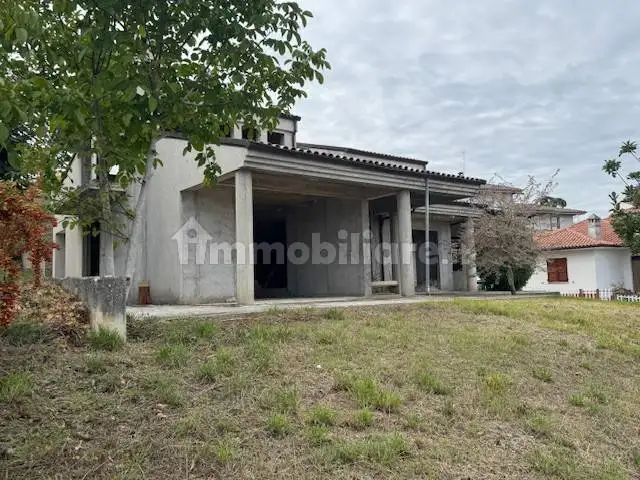 Villa in vendita a Grottazzolina
