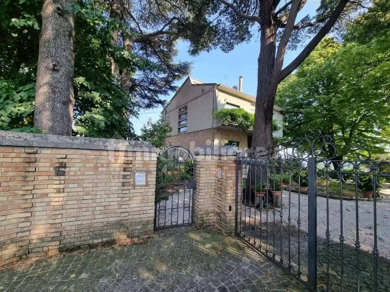 Villa in vendita a Macerata