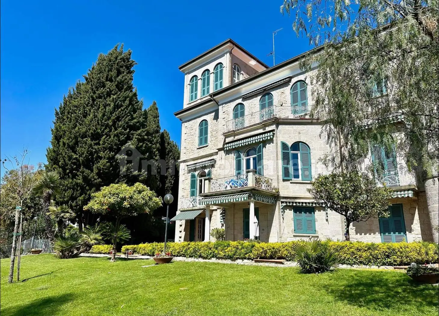 Appartamento in vendita a Bordighera