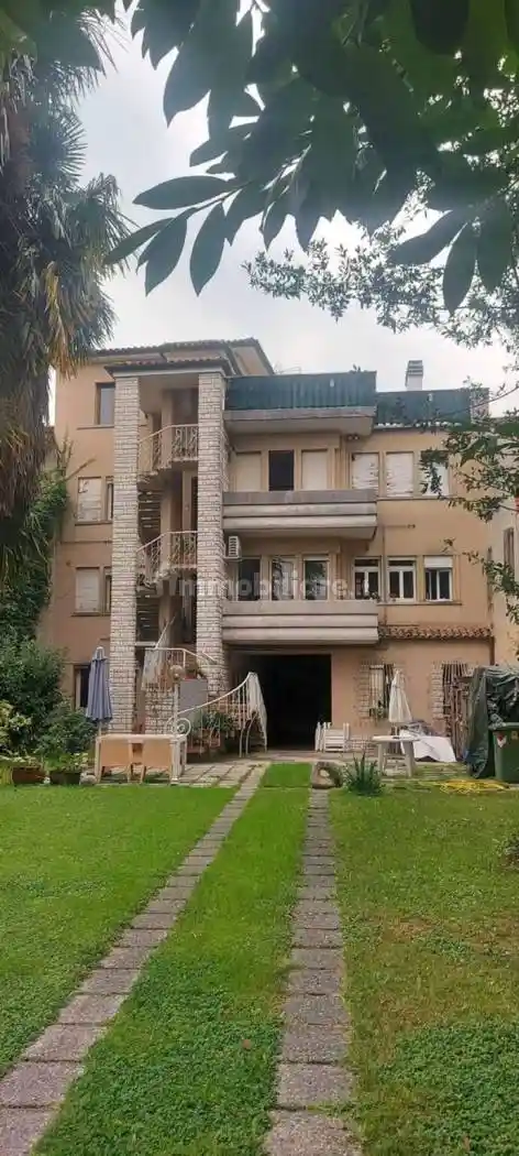 Palazzo - Edificio in vendita a Sacile