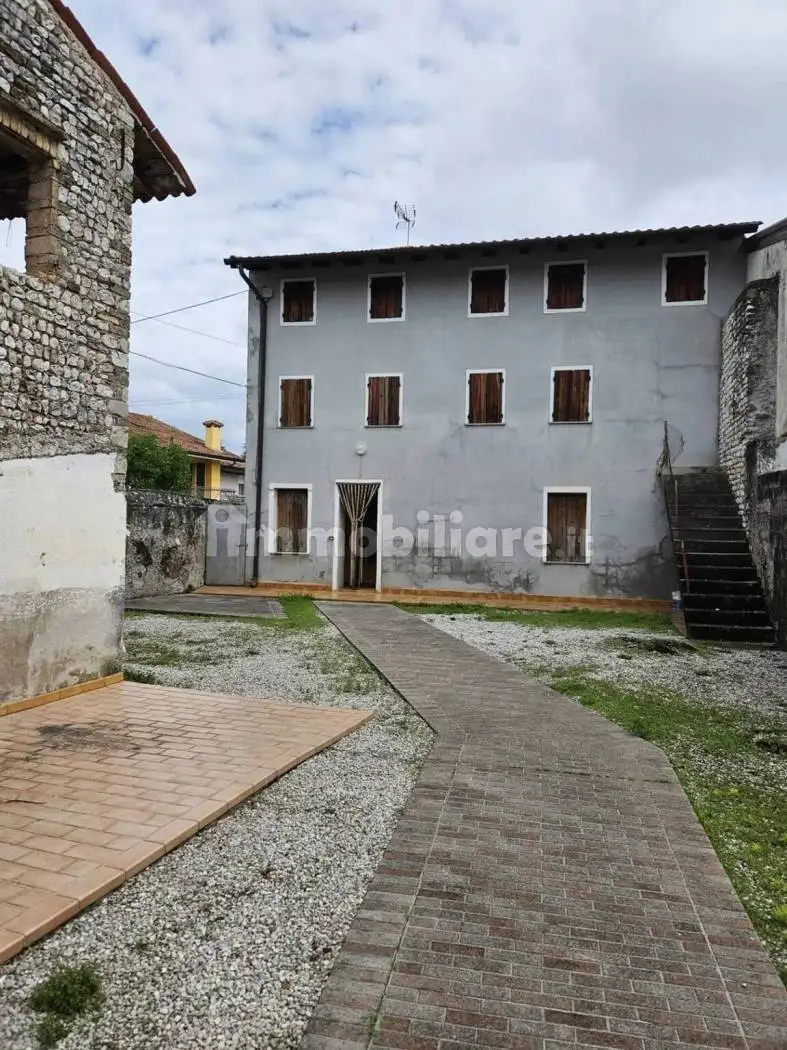 Villa in vendita a Roveredo in Piano