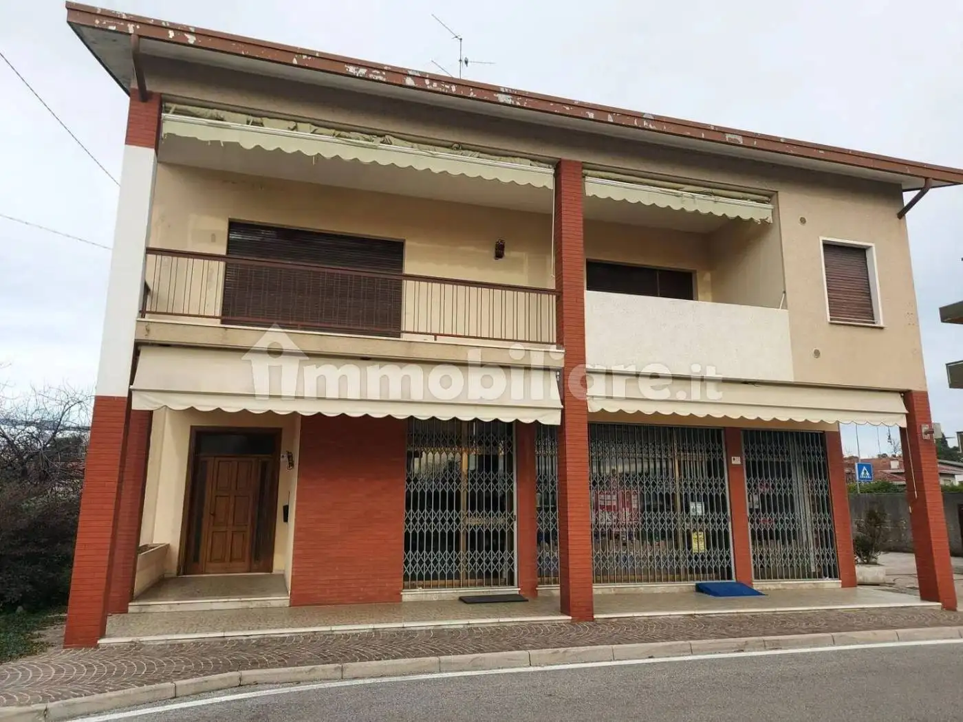 Villa in vendita a Roveredo in Piano