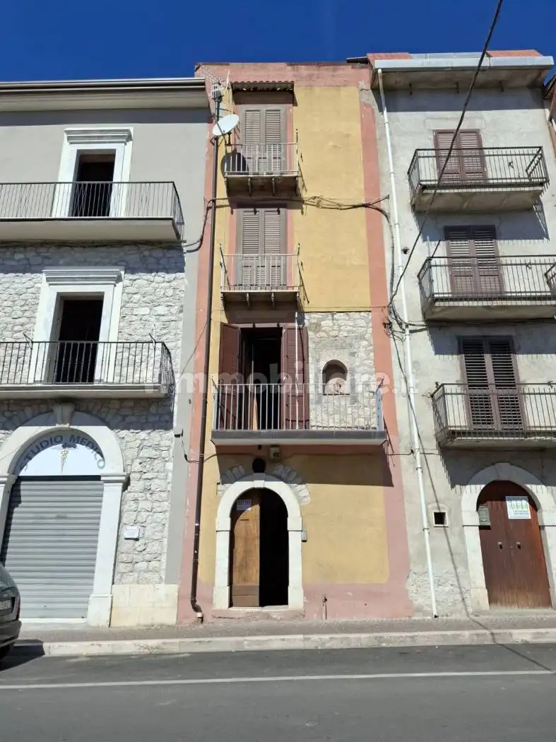 Villa in vendita a Guardia Sanframondi