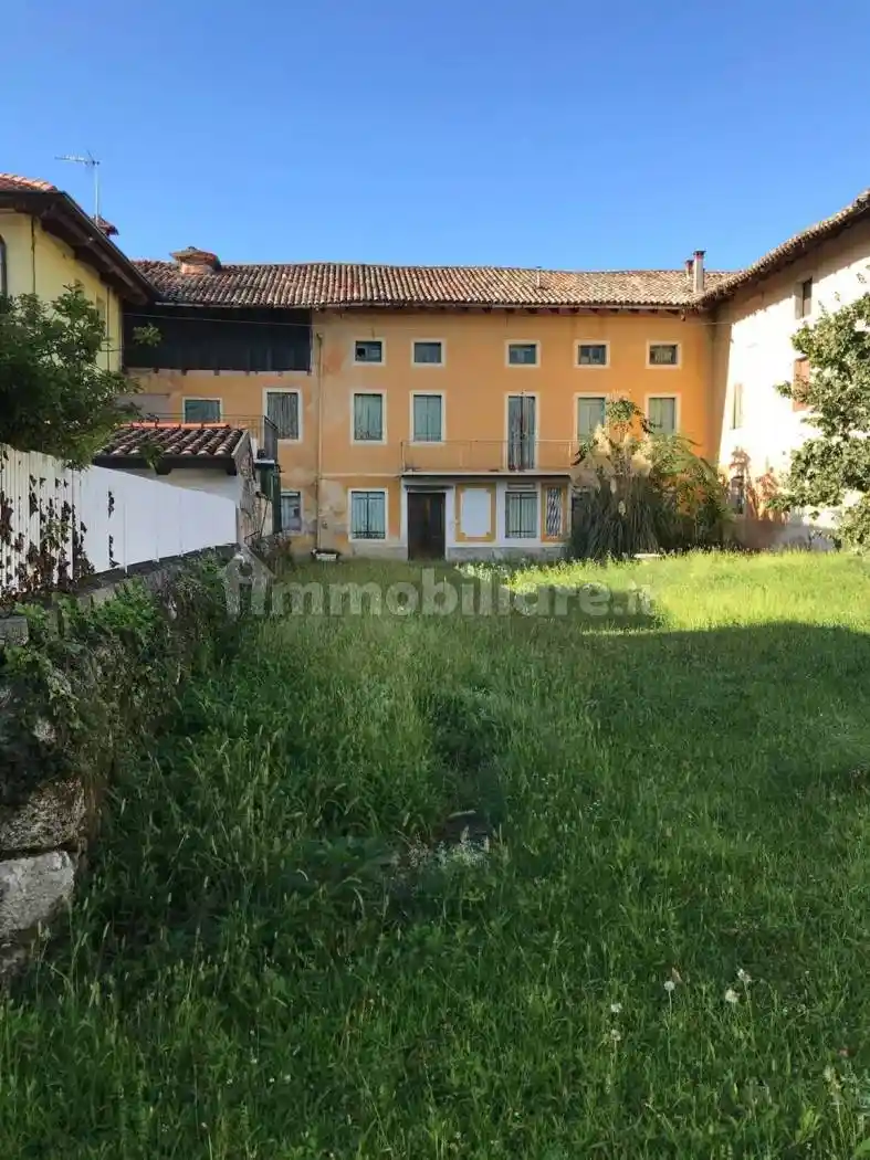 Rustico - Casale in vendita a Pagnacco