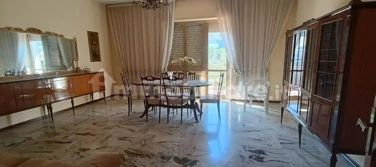 Palazzo - Edificio in Vendita - foto 2