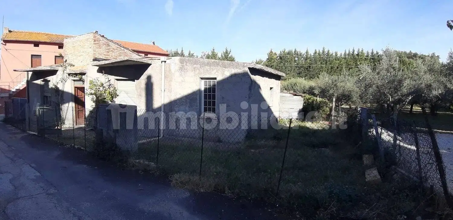 Villa in vendita a Perano