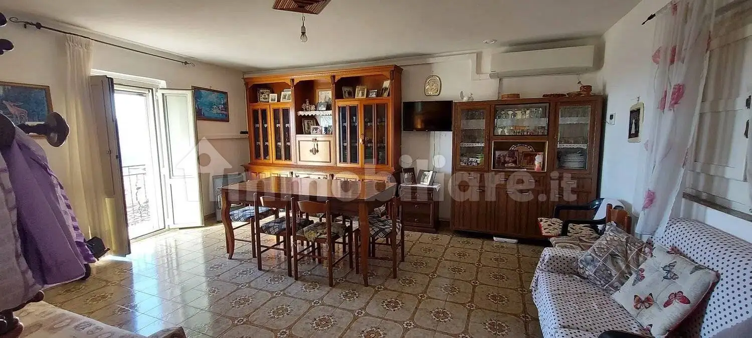 Villa in vendita a Montazzoli