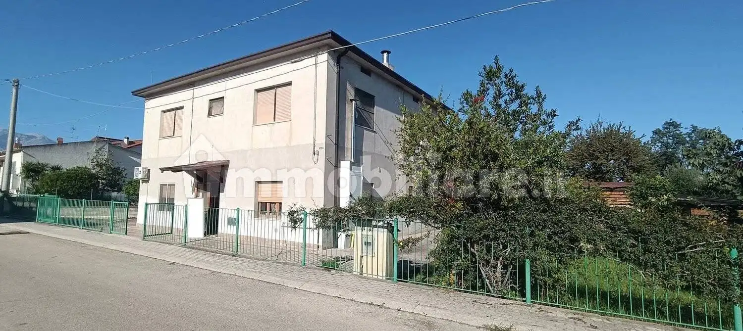 Villa in vendita a Altino